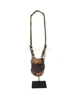 Schelpenketting op voet #1