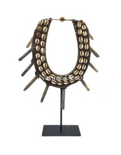 Schelpenketting op voet #9