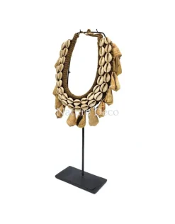 Schelpenketting op voet #5