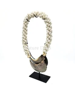 Schelpenketting op voet #4